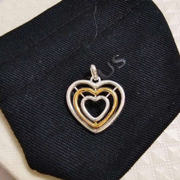 TOUS Bickie Triple Heart Pendant - Picture 4 of 6